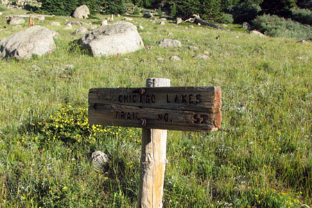 Chicago Lakes sign, trail number 52